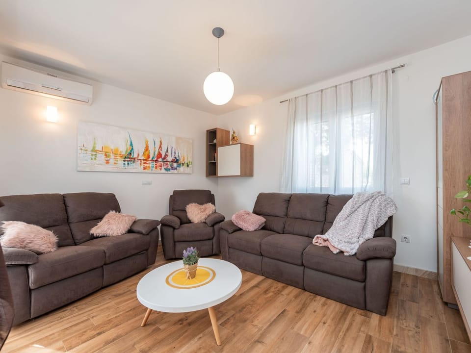 Casa Ruza in der Nähe des Meeres Vacation rental in Zadar County