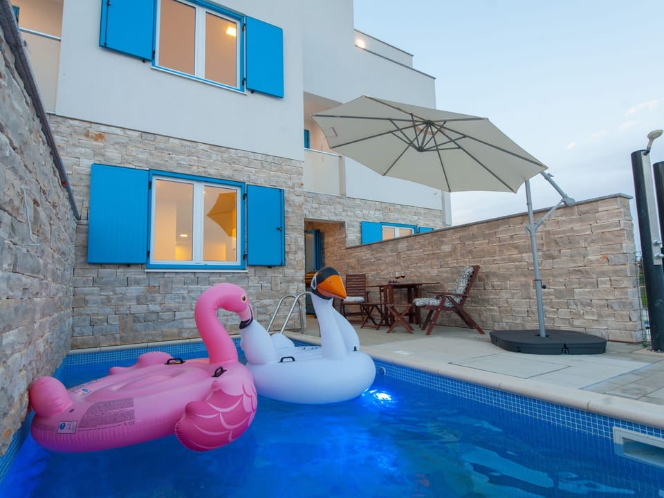 in Privlaka mit Privatem Pool und Panoramablick Vacation rental in Zadar County