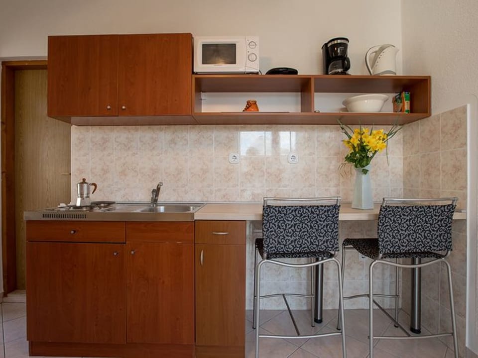 Mélanie C im ersten Stock einer Villa am Strand Apartment in Dubrovnik-Neretva County