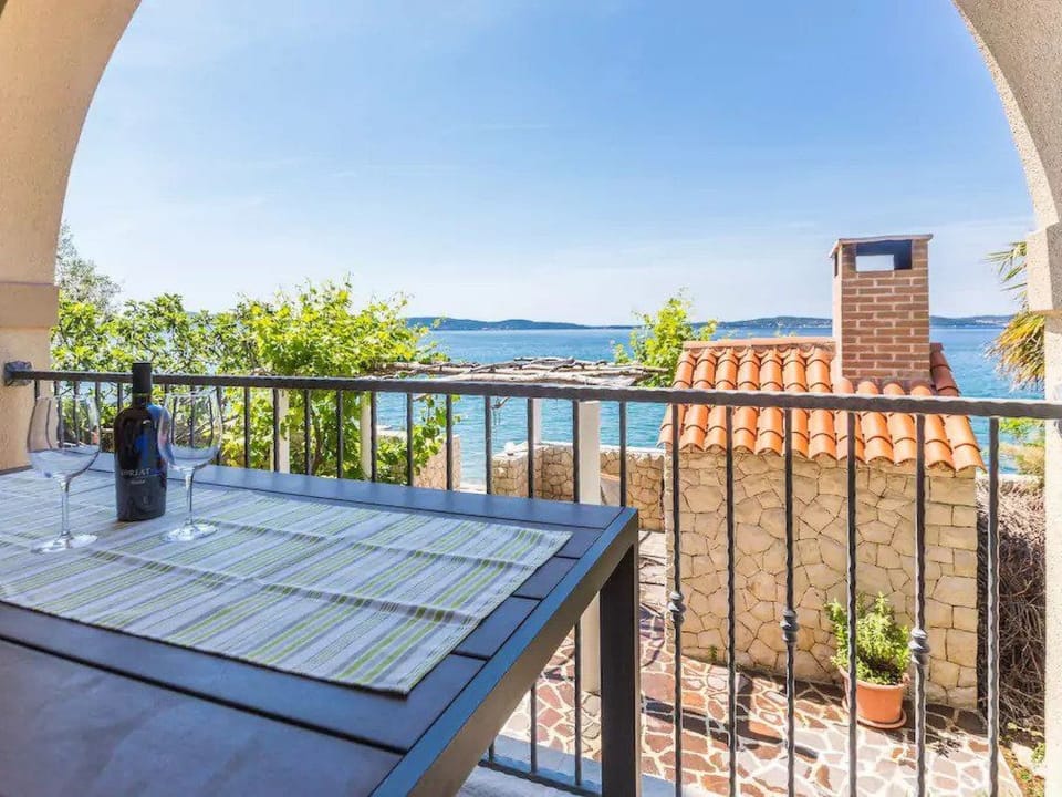 Wohnung mit Blick auf das Wasser Apartment in Šibenik-Knin County, Croatia