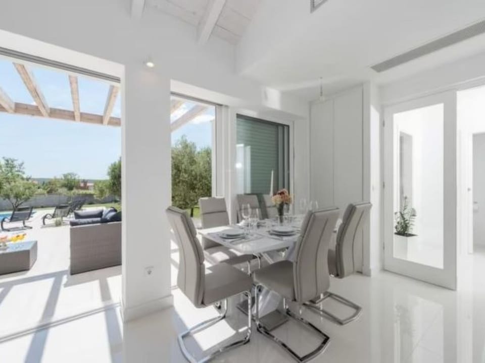 Luxurious villa Bright with pool Vacation rental in Šibenik-Knin County, Croatia
