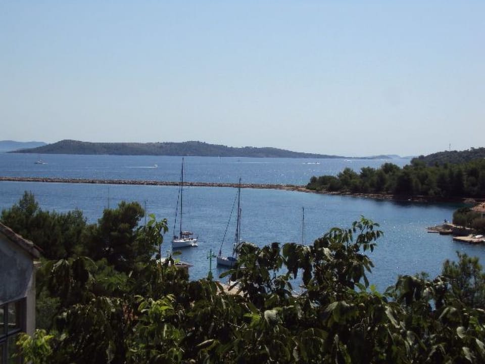 Schönes Apartment in Zaglav mit Außenkamin Apartment in Zadar County
