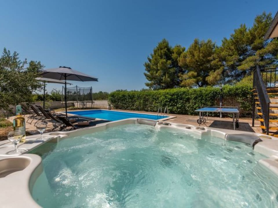 Holiday house Tina with jacuzzi and pool Vacation rental in Šibenik-Knin County, Croatia