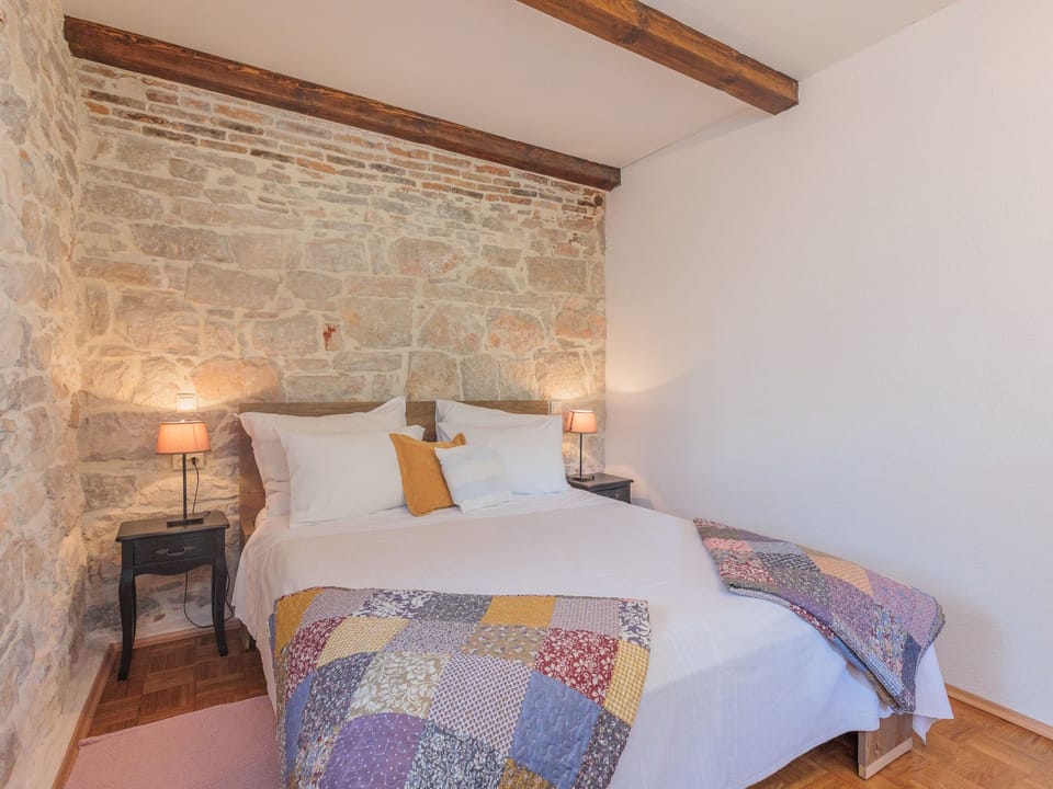 Traditionelles Steinhaus am Meer in Preko Vacation rental in Zadar County