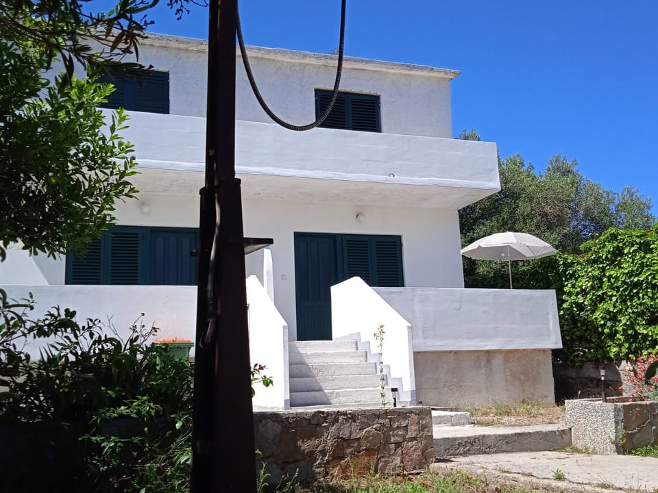 Rotes Meer Apartment Apartment in Šibenik-Knin County, Croatia