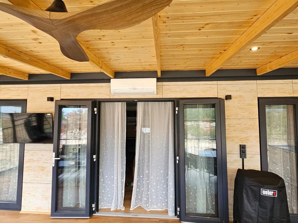 Shining Sea Apartment in Šibenik-Knin County, Croatia