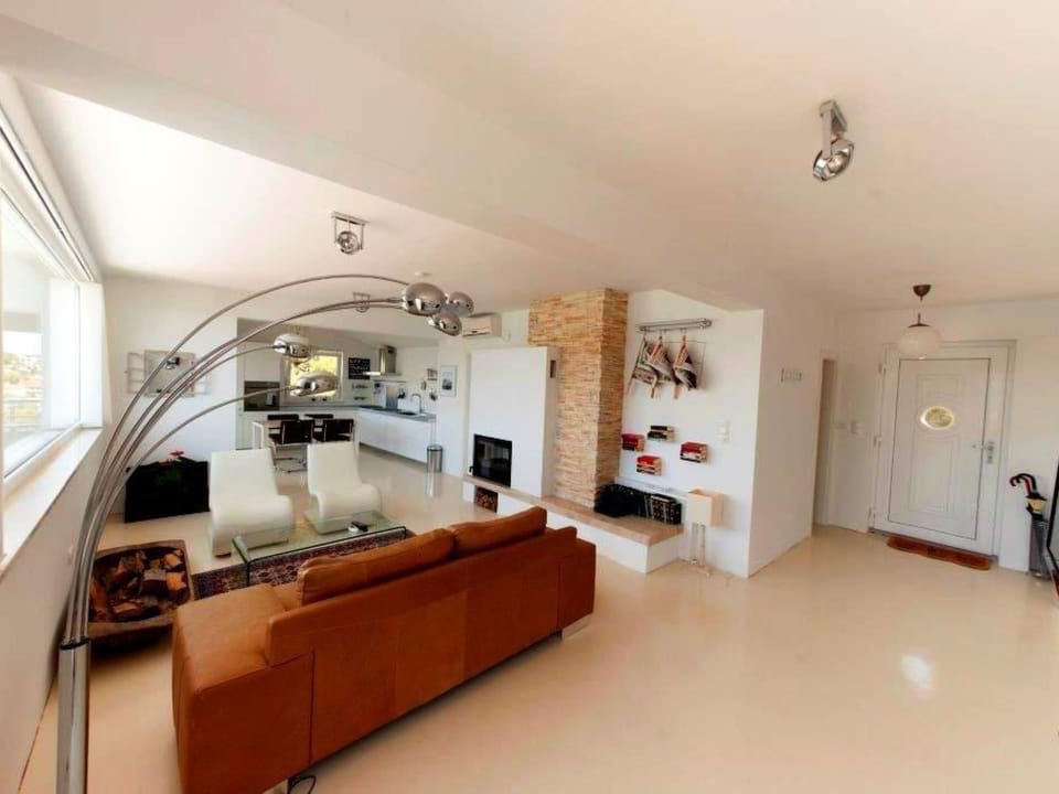 mit Balkon Apartment in Tisno