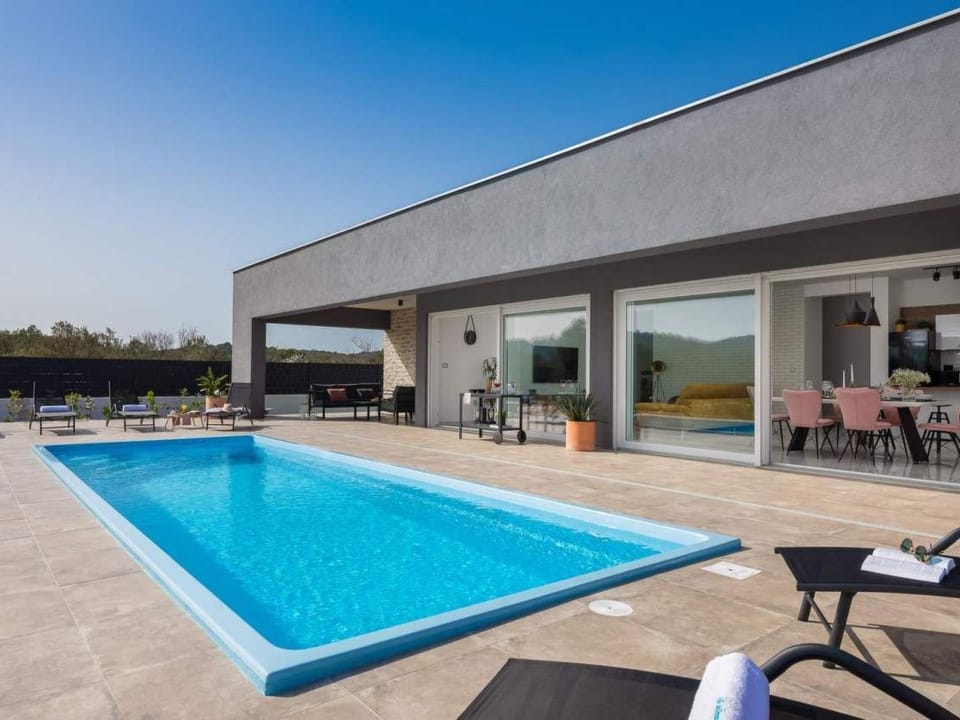Villa Millenium Vacation rental in Tisno
