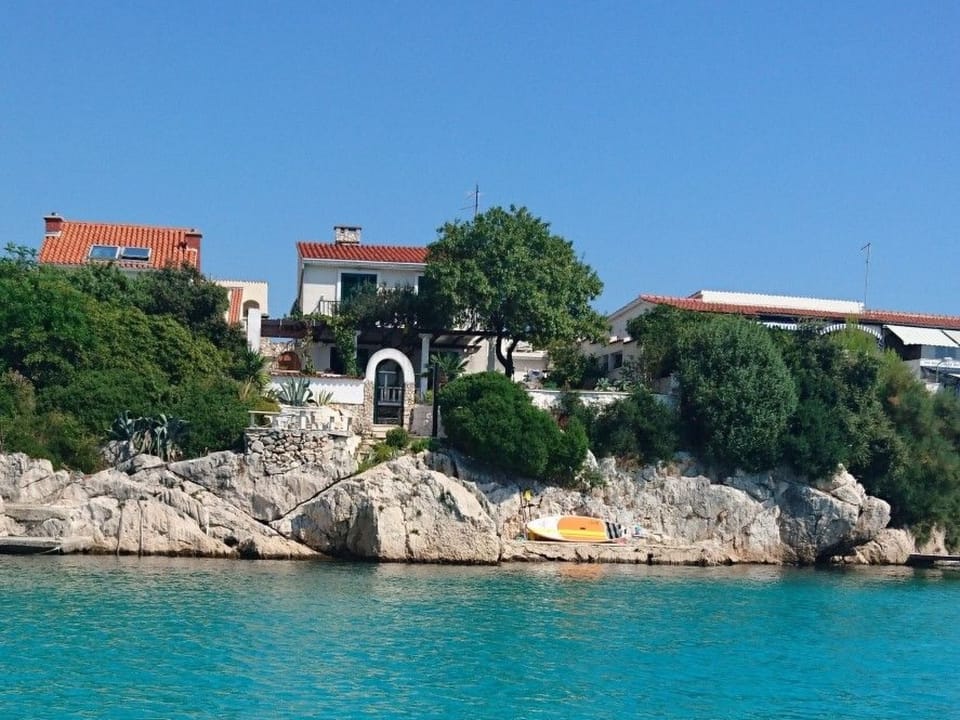 mit Blick auf das Wasser Vacation rental in Šibenik-Knin County, Croatia