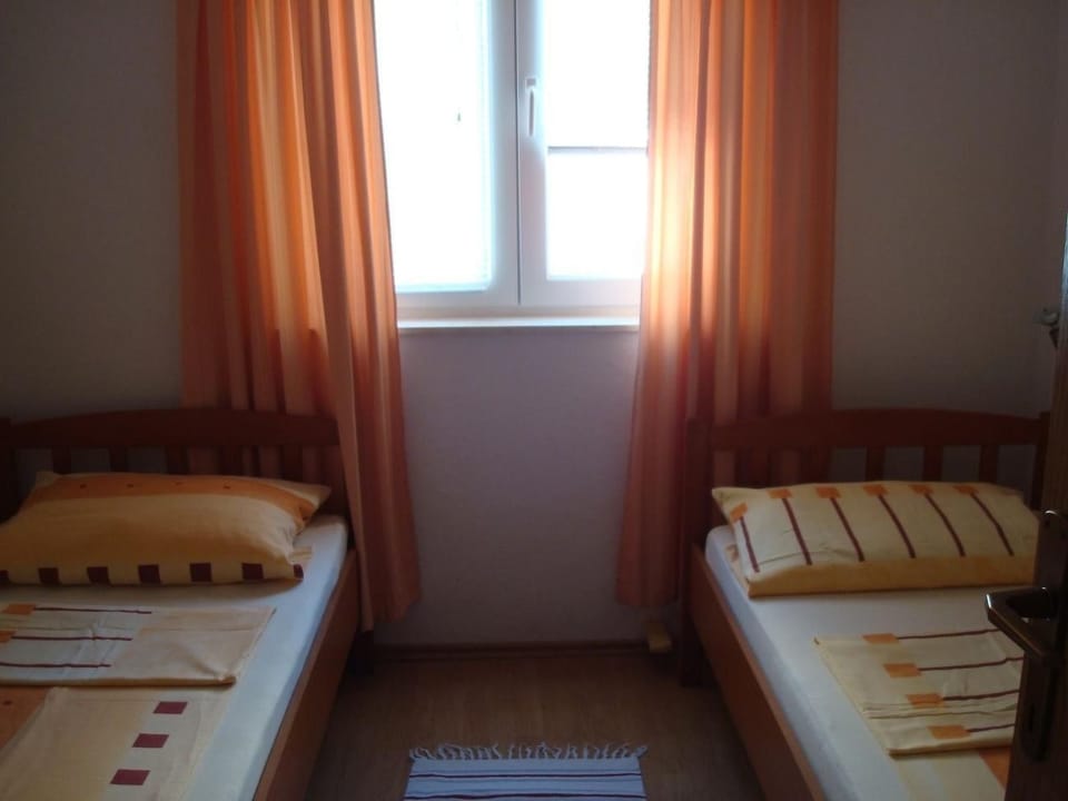 Appartement in Zečevo Rogozničko mit Großem Balkon Apartment in Šibenik-Knin County, Croatia
