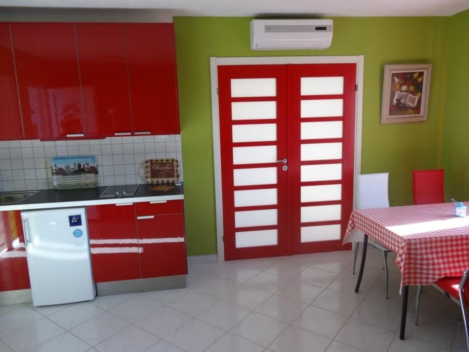 Wohnung mit herrlichem Meerblick Apartment in Šibenik-Knin County, Croatia