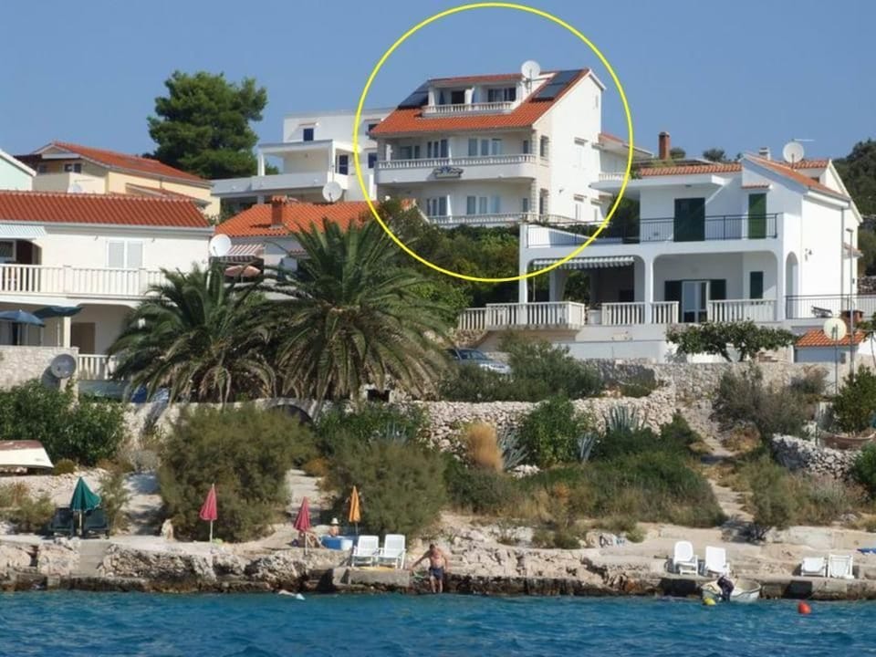 in Sevid mit privatem Parkplatz Apartment in Šibenik-Knin County, Croatia