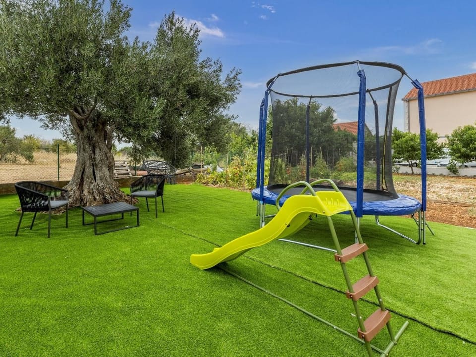Villa Diana, modern gestaltet, in Dograde Vacation rental in Šibenik-Knin County, Croatia