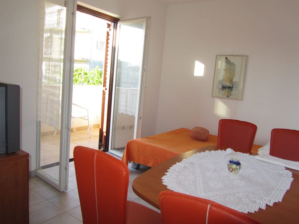mit Balkon Apartment in Šibenik-Knin County, Croatia