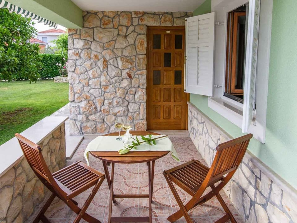 Charmante Wohnung Maris 1A - EOS CROATIA Apartment in Okrug Gornji
