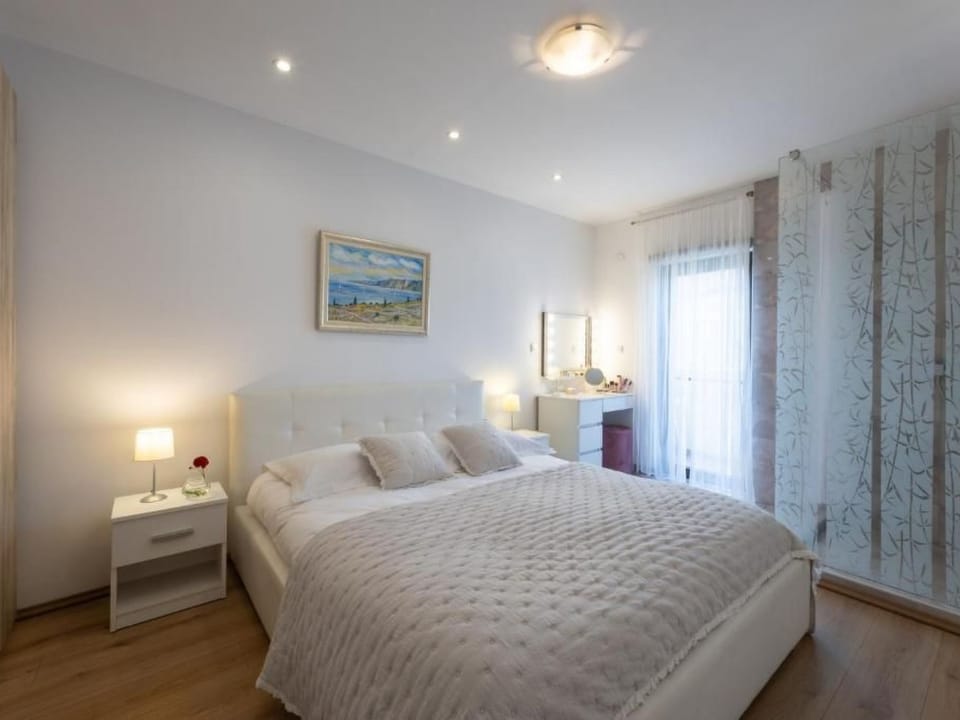"Florami" mit Dachterrasse Apartment in Šibenik-Knin County, Croatia