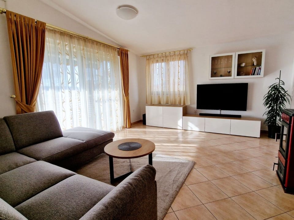 Gemütliches Häuschen mit großer Terrasse Vacation rental in Šibenik-Knin County, Croatia