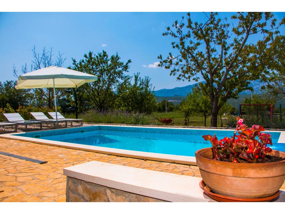 Romantisches Haus in Krušvar mit privatem Pool Vacation rental in Split-Dalmatia County