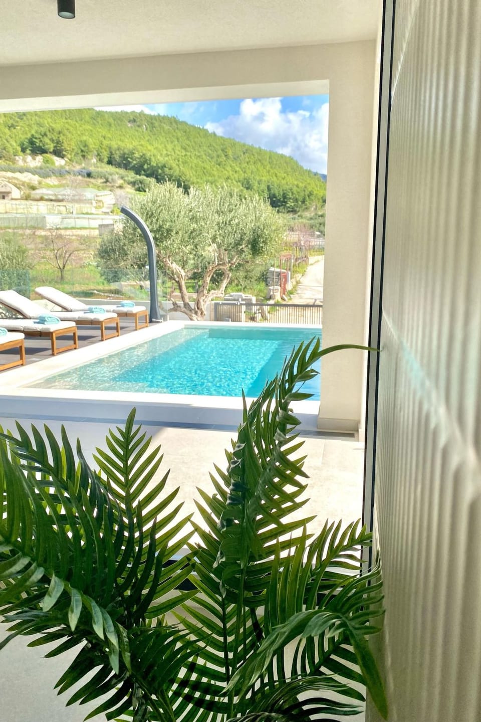 Villa mit beheiztem Infinity-Pool und Massagedüsen Vacation rental in Podstrana