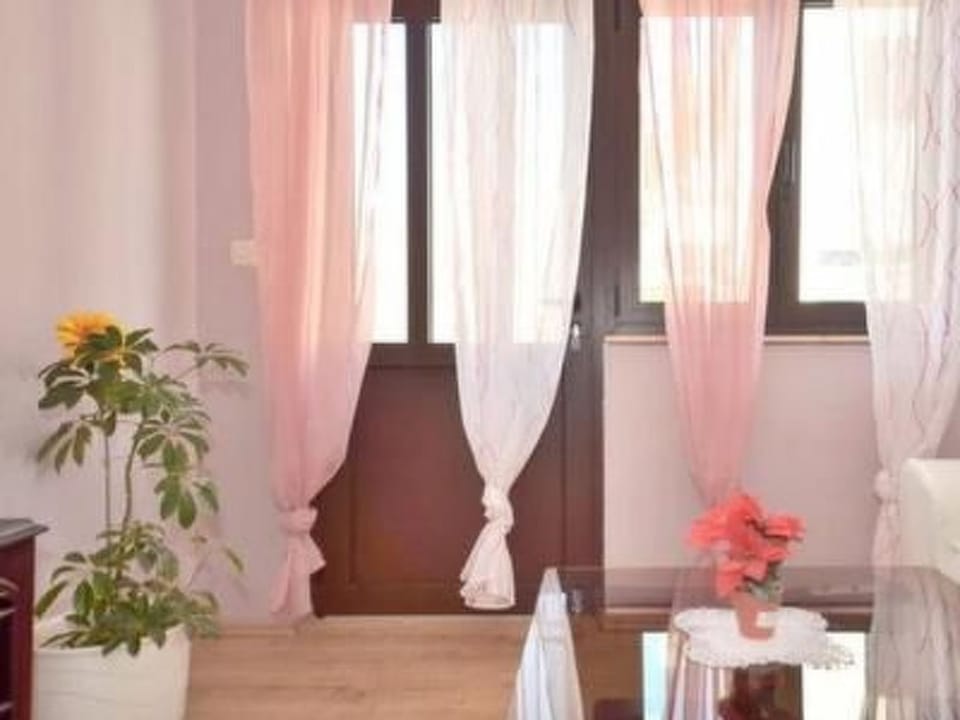 Charmante Wohnung La-Le Apartment in Podstrana