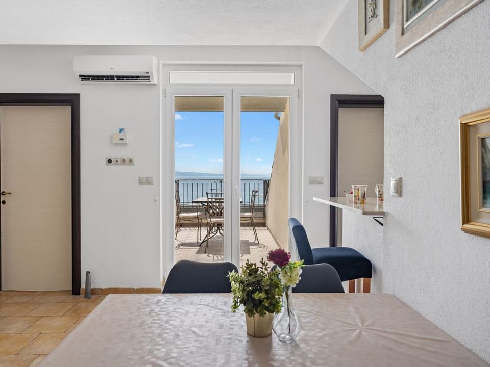 Ferienappartement mit zwei Meerblick-Balkonen Apartment in Split-Dalmatia County