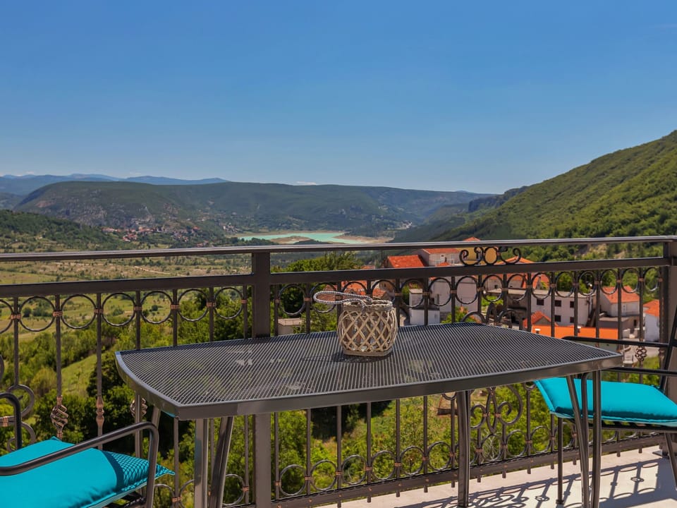 Villa mit Panorama Vacation rental in Split-Dalmatia County