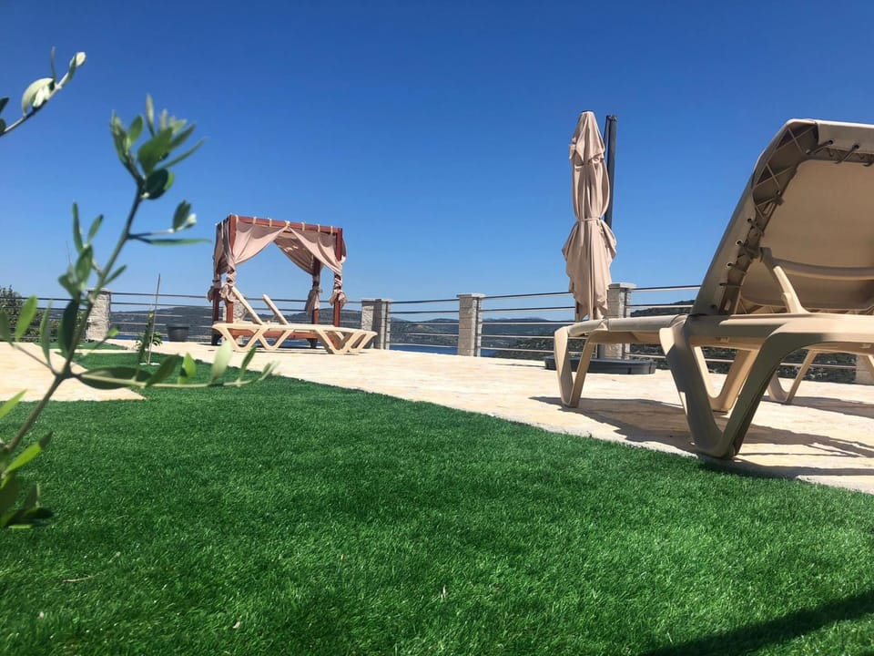 Olea Resort, Urlaub auf einer unberührten Paradiesinsel Apartment in Split-Dalmatia County