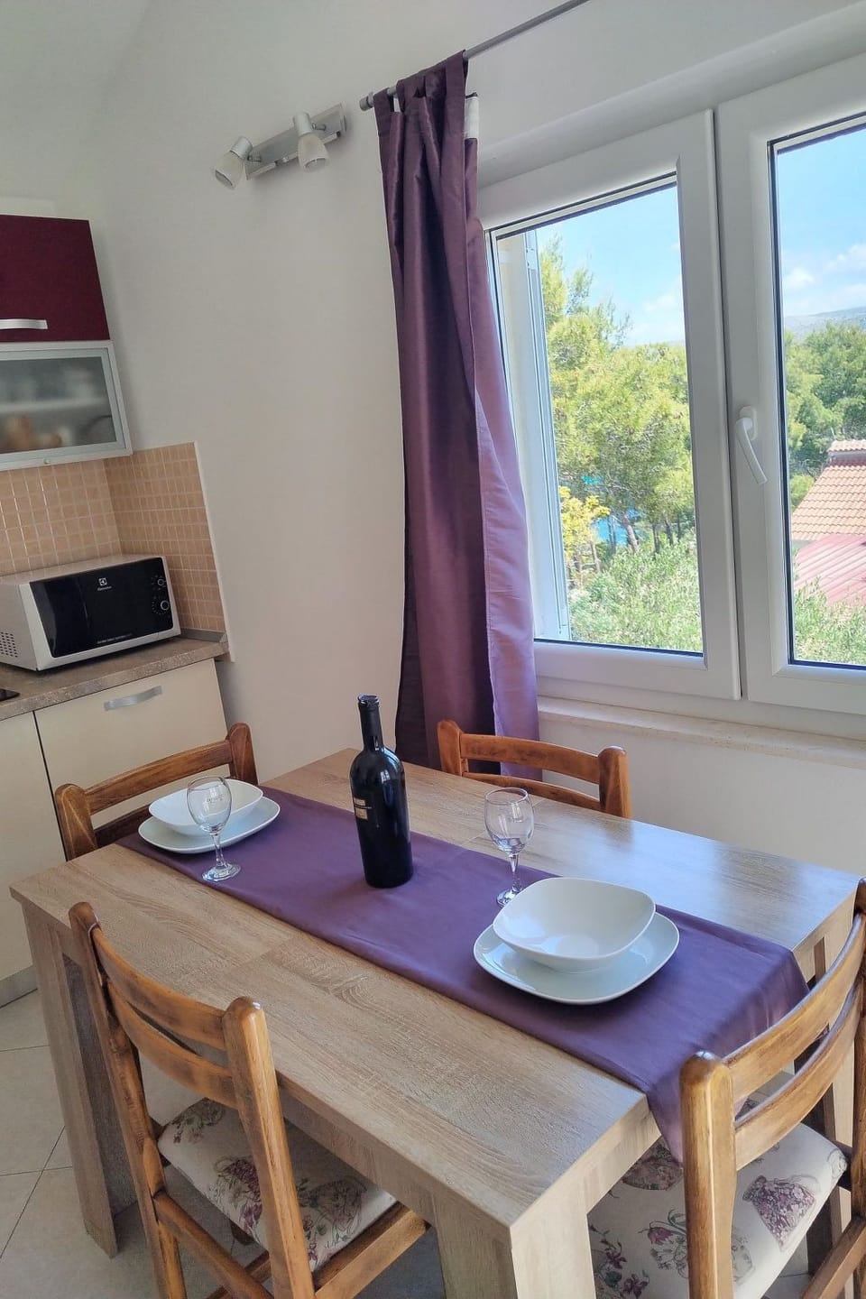 "Lile" mit Blick auf das Wasser Apartment in Split-Dalmatia County