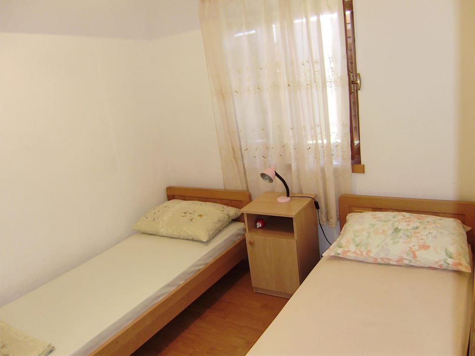 in Ivan Dolac mit Terrasse Apartment in Dubrovnik-Neretva County
