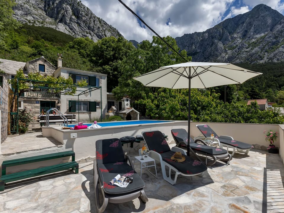 Marta Bast Vacation rental in Baška Voda