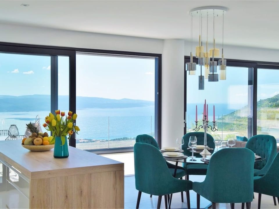 Ferienvilla "Villa Melody" mit privatem Pool Vacation rental in Baška Voda