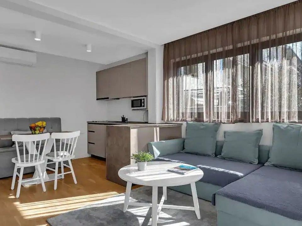 Villa Jelena App. 1. Krk Apartment in Makarska