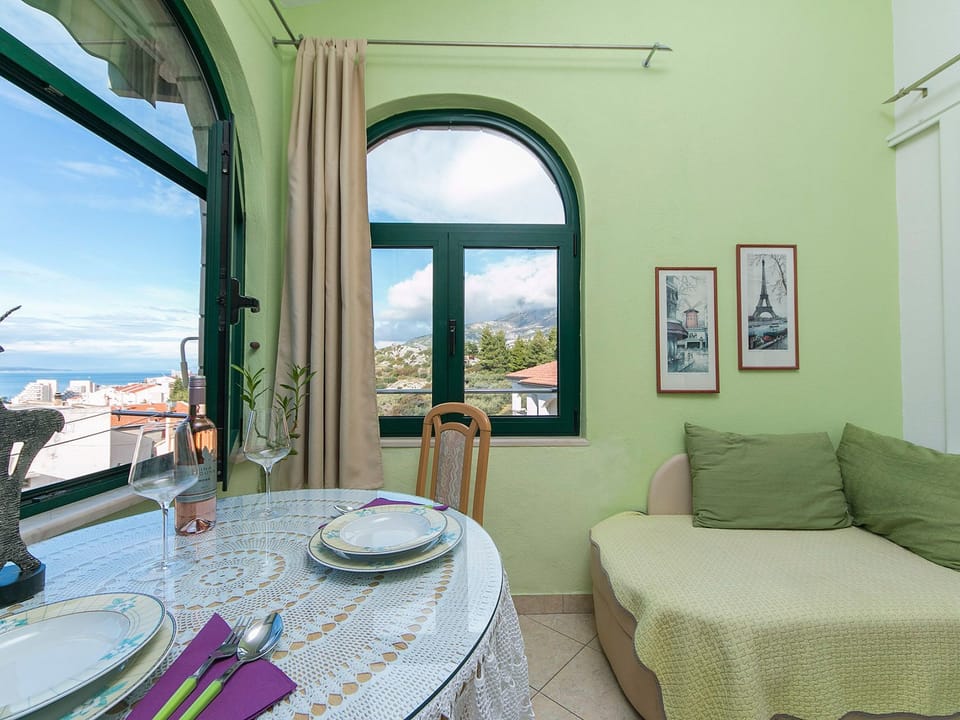 Komfortable Ferienwohnung mit Balkon Apartment in Makarska