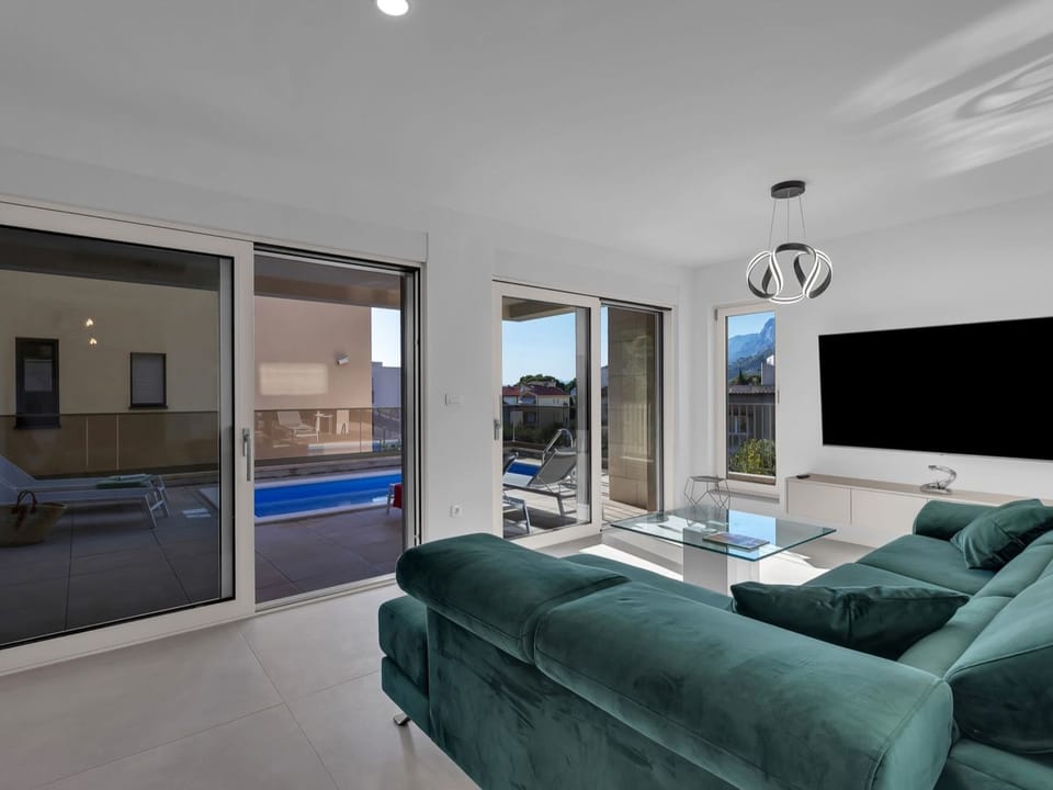 Apartman DeLux with private pool Apartment in Tučepi