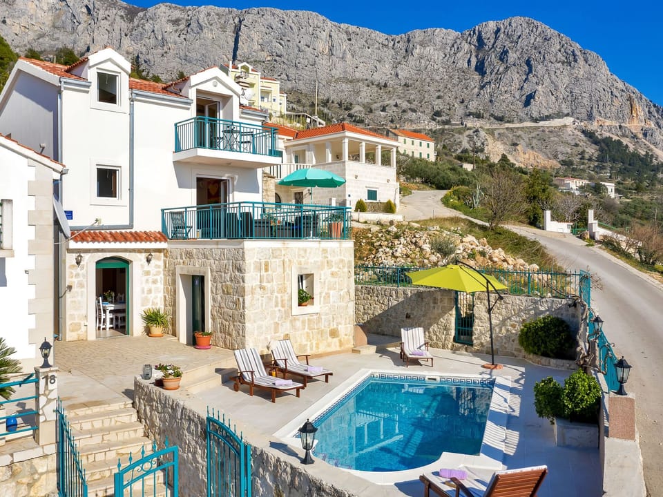 "Podgora" mit Blick auf das Wasser Vacation rental in Split-Dalmatia County