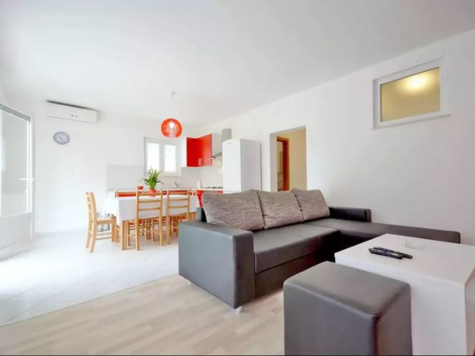 für 6 Personen ca. 72 m&sup2; in Podgora, Dalmatien (Gespanschaft Split-Dalmati Apartment in Split-Dalmatia County