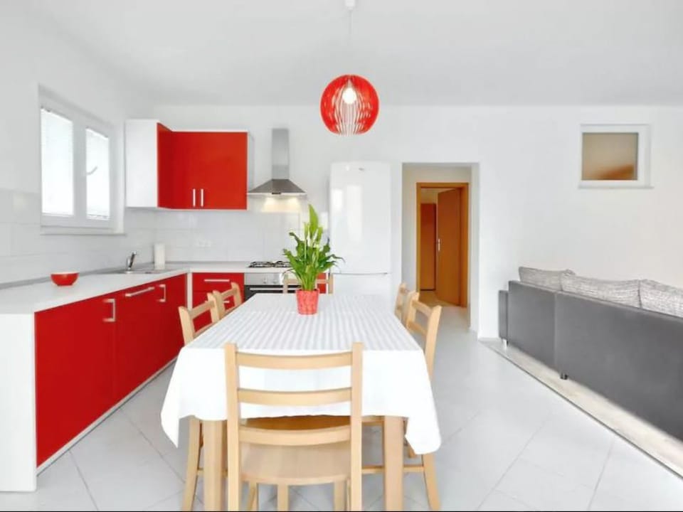 für 6 Personen ca. 72 m&sup2; in Podgora, Dalmatien (Gespanschaft Split-Dalmati Apartment in Split-Dalmatia County