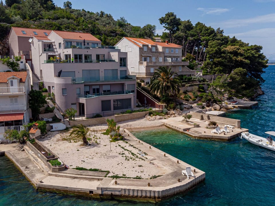 Wohnung "Suartini Racisce" Apartment in Račišće