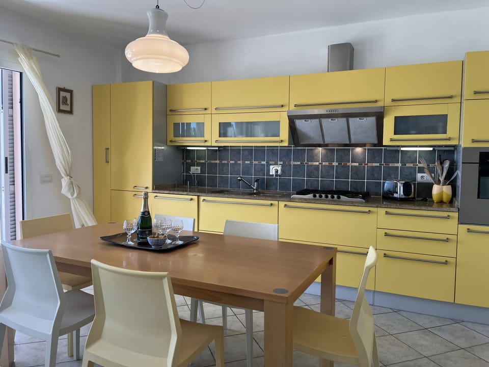 Kitchen / Dining Room