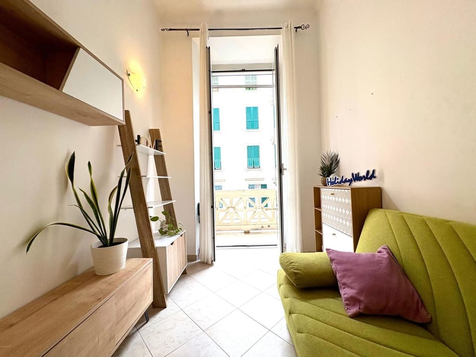 Lichter am Meer bei Holiday World Apartment in Savona