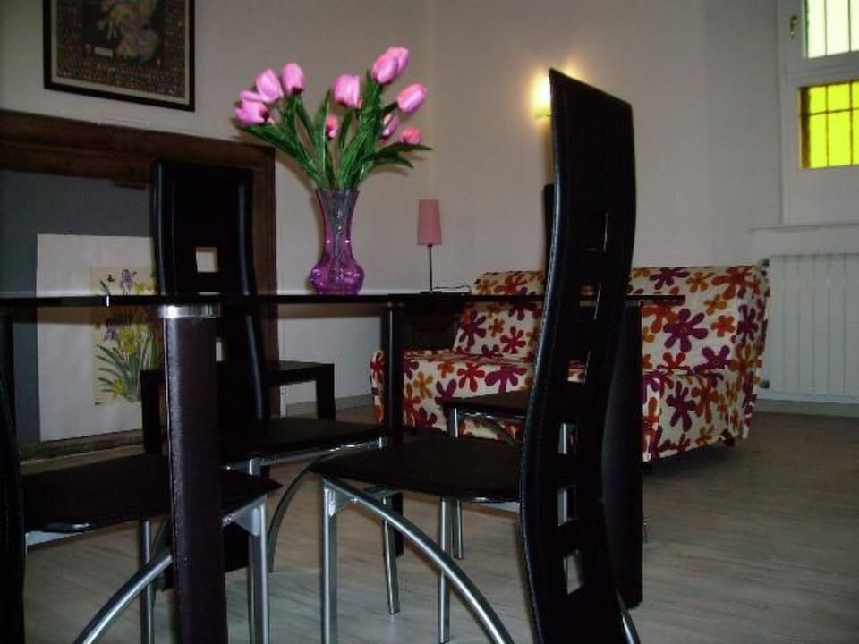Wohnung 'Glicine' mit Wasserblick Apartment in Piedmont