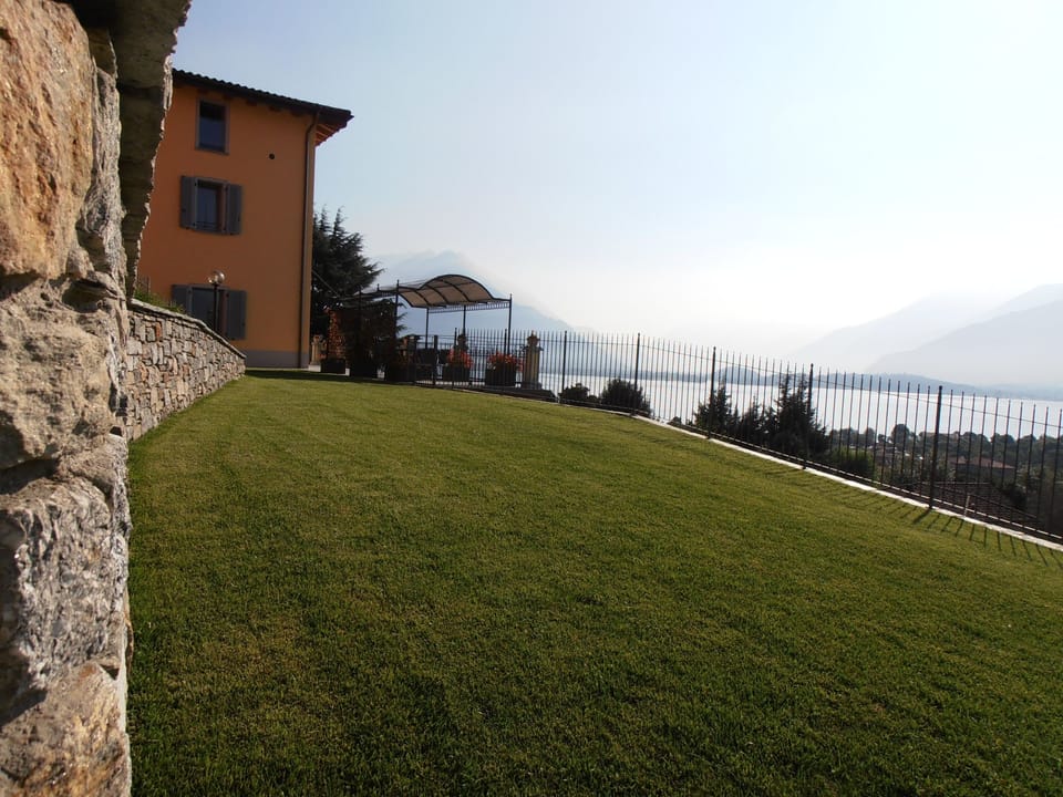 'Villa Perla del Lago Apartment in Domaso