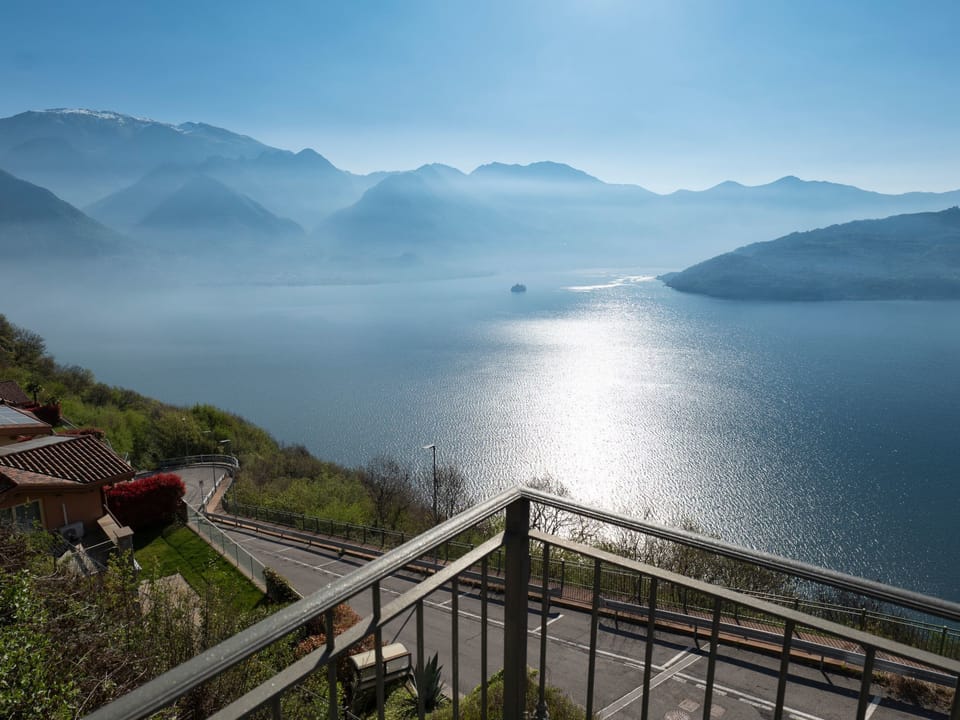 Cherubino 2", Dreizimmerwohnung mit Pool und Terrasse Apartment in Province of Brescia