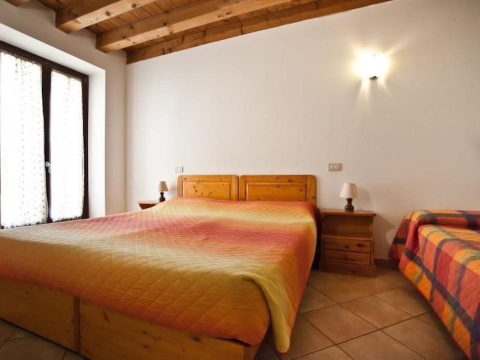 Die Wohnung befindet sich im Erdgeschoss Apartment in Province of Brescia