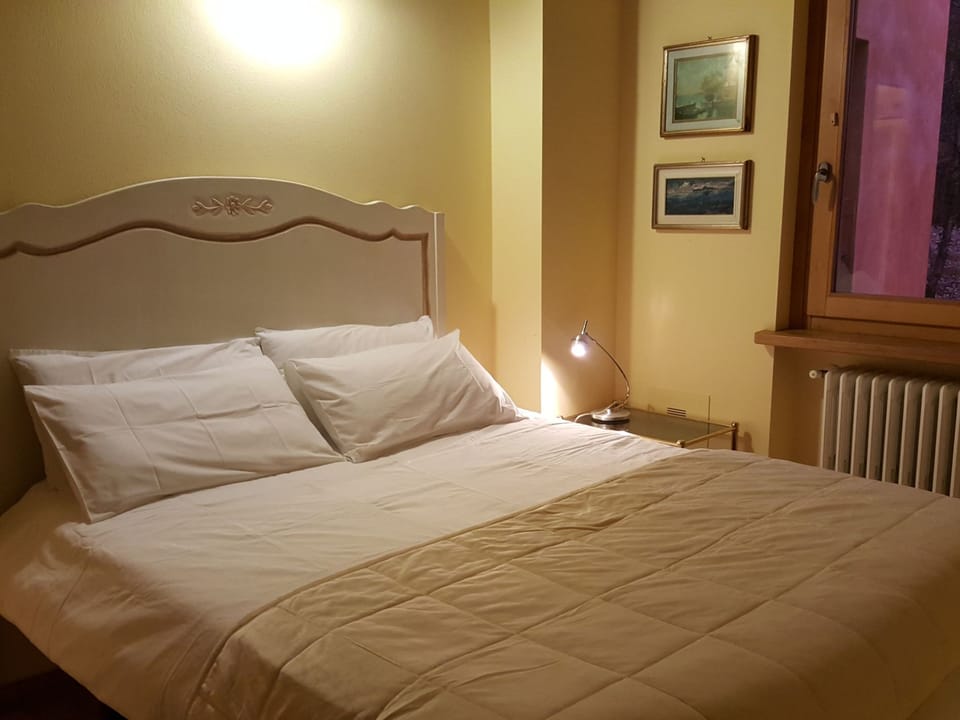 Wohnung "Vittorio" mit Dachterrasse Apartment in Province of Brescia