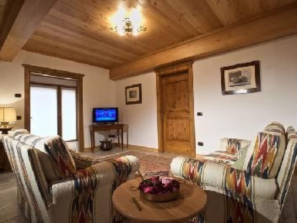 Wohnung 'Rose' mit Terrasse Apartment in Friuli-Venezia Giulia