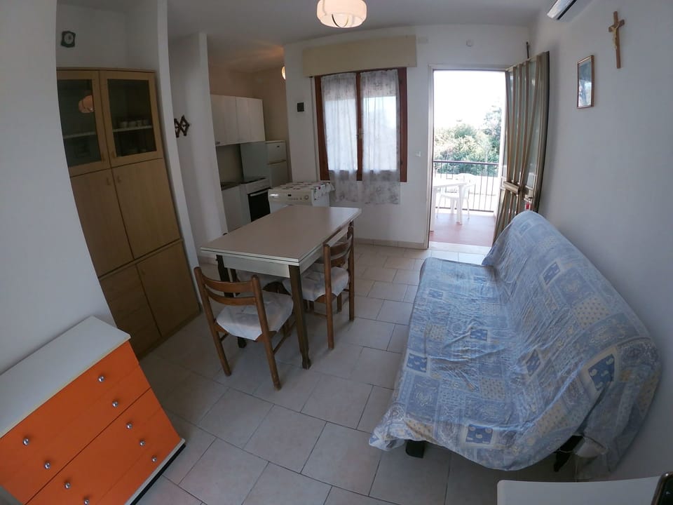 Dreizimmerwohnung Tata 98 50 m vom Meer entfernt Apartment in Rosolina Mare