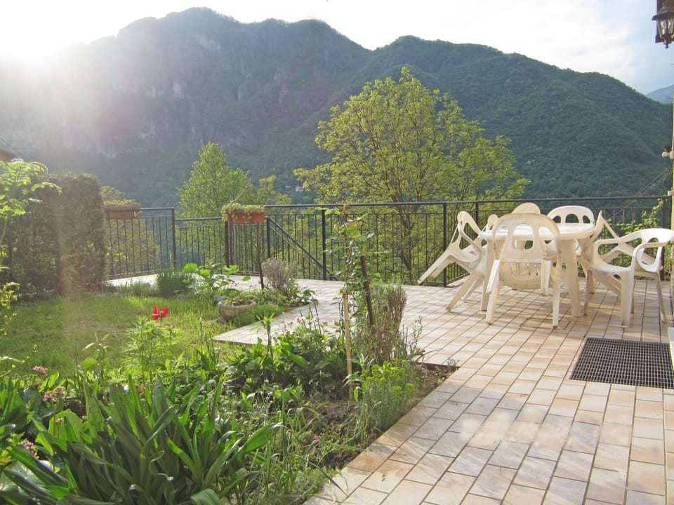Freistehendes Ferienhaus in Posina mit Kleinem Garten und Panoramablick Vacation rental in Trentino-South Tyrol
