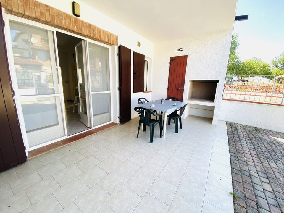 Moderne Villa mit Terrasse, Grill, Privatgarten Vacation rental in Emilia-Romagna