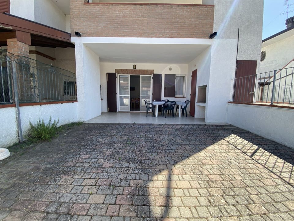 Moderne Villa mit Terrasse, Grill, Privatgarten Vacation rental in Emilia-Romagna